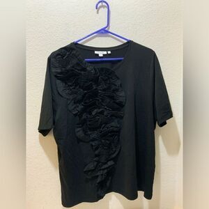 chico black top women size 3 with front ruffle accent